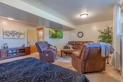 6645 Pioneer Road, Medford, OR 97501 - Photo 31