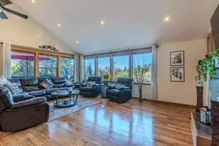 6645 Pioneer Rd, Medford, OR 97501 - Photo 13