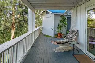 535 Scenic Dr, Jacksonville, OR 97530 - Photo 5