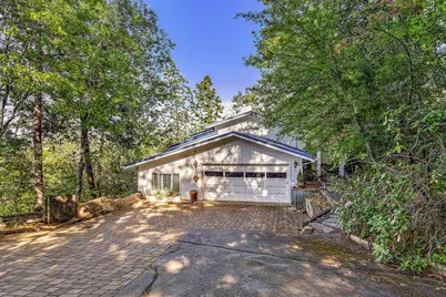 535 Scenic Drive, Jacksonville, OR 97530 - Photo 3