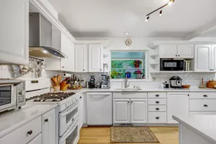 535 Scenic Dr, Jacksonville, OR 97530 - Photo 23