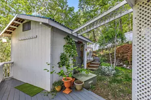 535 Scenic Dr, Jacksonville, OR 97530 - Photo 57