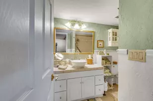 535 Scenic Dr, Jacksonville, OR 97530 - Photo 51