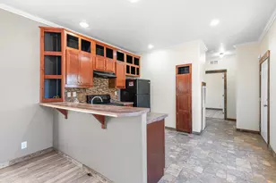 895 Airport Dr, Cave Junction, OR 97523 - Photo 17