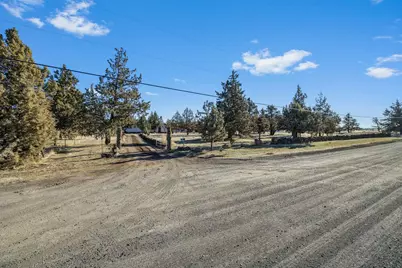 3240 NE 21st Drive, Redmond, OR 97756 - Photo 23