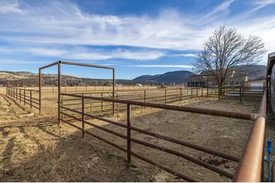 11251 Crystal Springs Road, Klamath Falls, OR 97603 - Photo 57