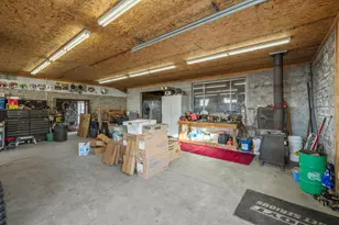 11251 Crystal Springs Rd, Klamath Falls, OR 97603 - Photo 49