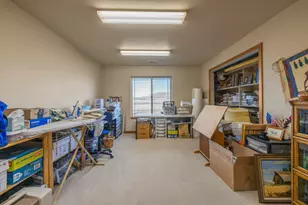 11251 Crystal Springs Rd, Klamath Falls, OR 97603 - Photo 31