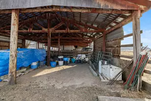 11251 Crystal Springs Rd, Klamath Falls, OR 97603 - Photo 53