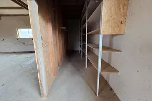 301 SW Huddleston Heights Dr, Mitchell, OR 97750 - Photo 17