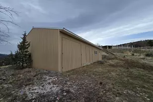 301 SW Huddleston Heights Dr, Mitchell, OR 97750 - Photo 15