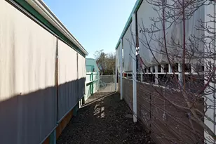 8401 Old Stage Rd, Central Point, OR 97502 - Photo 13