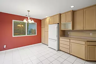 703 Summerwood Dr, Medford, OR 97504 - Photo 13