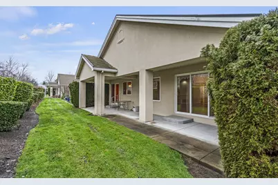 703 Summerwood Drive, Medford, OR 97504 - Photo 29