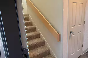 1936 Redtail Hawk Dr, Redmond, OR 97756 - Photo 3