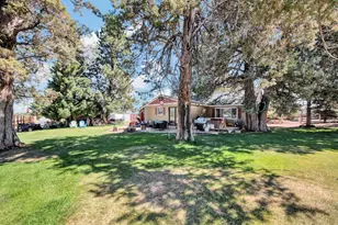 67100 Fryrear Rd, Bend, OR 97703 - Photo 7