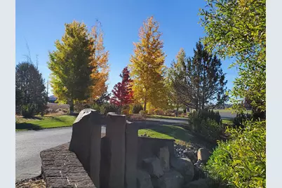 5767 Engleman Spruce Way, Klamath Falls, OR 97601 - Photo 1