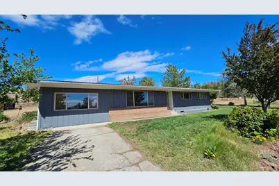 303 NW Poplar Street, Madras, OR 97741 - Photo 3