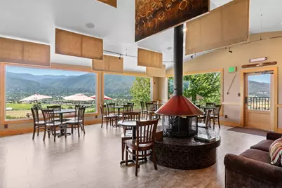 1320 N Mountain Avenue, Ashland, OR 97520 - Photo 7