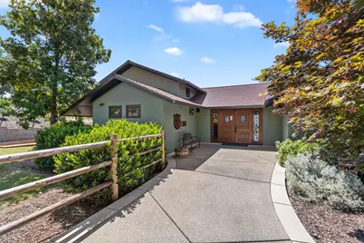 1320 N Mountain Avenue, Ashland, OR 97520 - Photo 3