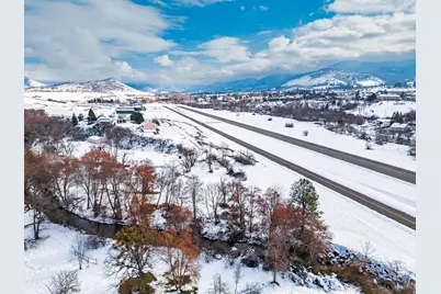 141 Majestic Lane, Ashland, OR 97520 - Photo 13