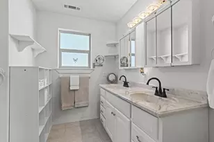 889 H Ave, Powers, OR 97466 - Photo 13