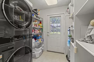 889 H Ave, Powers, OR 97466 - Photo 17