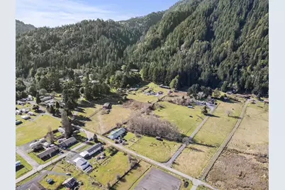 889 H Avenue, Powers, OR 97466 - Photo 41