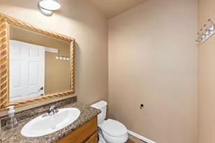 10523 Lower River Rd, Grants Pass, OR 97526 - Photo 33