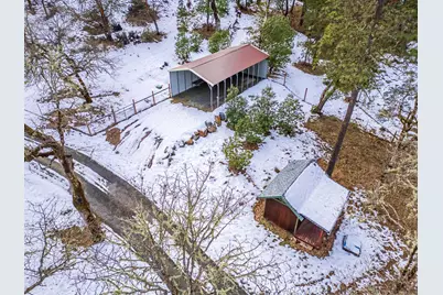 10523 Lower River Road, Grants Pass, OR 97526 - Photo 45