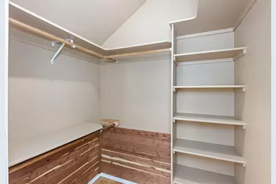 10523 Lower River Road, Grants Pass, OR 97526 - Photo 21