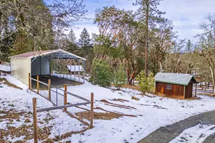 10523 Lower River Rd, Grants Pass, OR 97526 - Photo 47