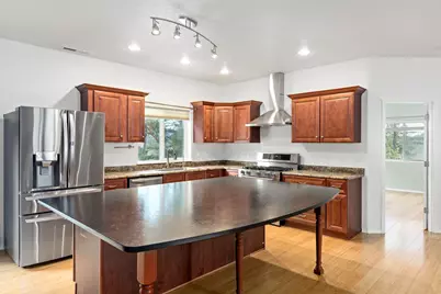 10523 Lower River Road, Grants Pass, OR 97526 - Photo 11