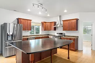 10523 Lower River Rd, Grants Pass, OR 97526 - Photo 11