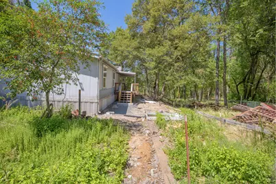 10517 Lower River Road, Grants Pass, OR 97526 - Photo 9