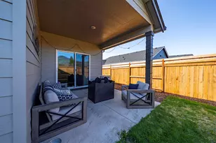 1928 Hannah Ln, Medford, OR 97504 - Photo 21