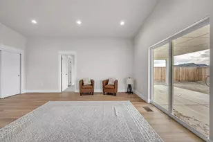 51779 Morning Pne Dr, La Pine, OR 97739 - Photo 13