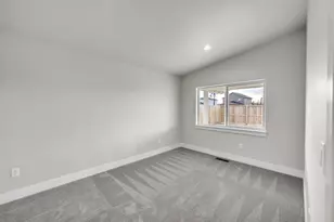 51779 Morning Pne Dr, La Pine, OR 97739 - Photo 17