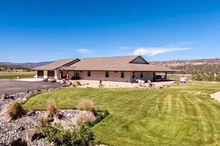 2250 S Main St, Prineville, OR 97754 - Photo 3