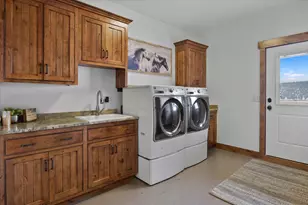 2250 S Main St, Prineville, OR 97754 - Photo 33