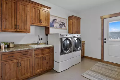 2250 S Main Street, Prineville, OR 97754 - Photo 31