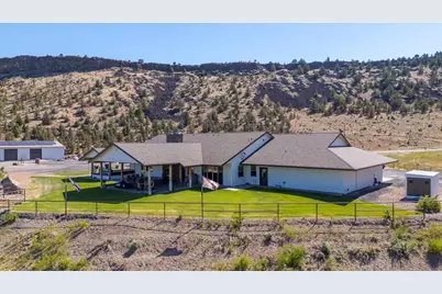 2250 S Main Street, Prineville, OR 97754 - Photo 3