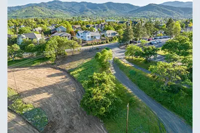 30 Knoll Crest Drive, Ashland, OR 97520 - Photo 19