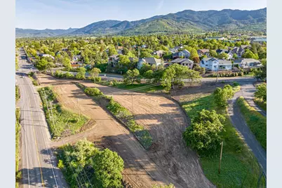 30 Knoll Crest Drive, Ashland, OR 97520 - Photo 13