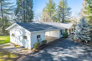 2444 Elk Ln, Grants Pass, OR 97527 - Photo 3