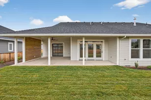 1317 River Run St, Central Point, OR 97502 - Photo 11