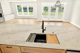 1317 River Run St, Central Point, OR 97502 - Photo 27