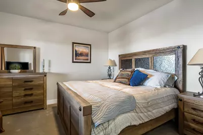 16368 SW Hat Rock Loop, Powell Butte, OR 97753 - Photo 39