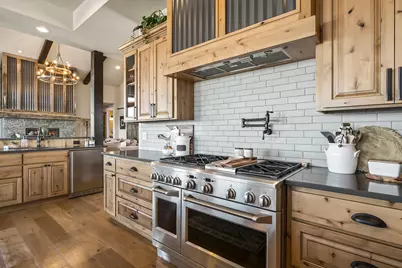 16368 SW Hat Rock Loop, Powell Butte, OR 97753 - Photo 21