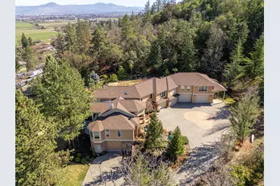 4459 Old Stage Road, Central Point, OR 97502 - Photo 5